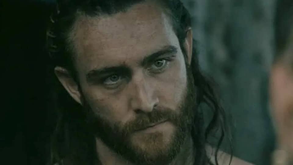 Laurence O'Fuarain en la serie de televisión Vikingos - Fuente de la imagen: History Channel