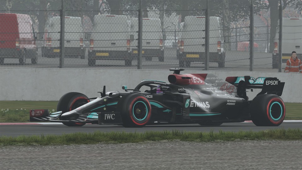 Thanks to the new tyre modelling, you finally feel a difference on the track.