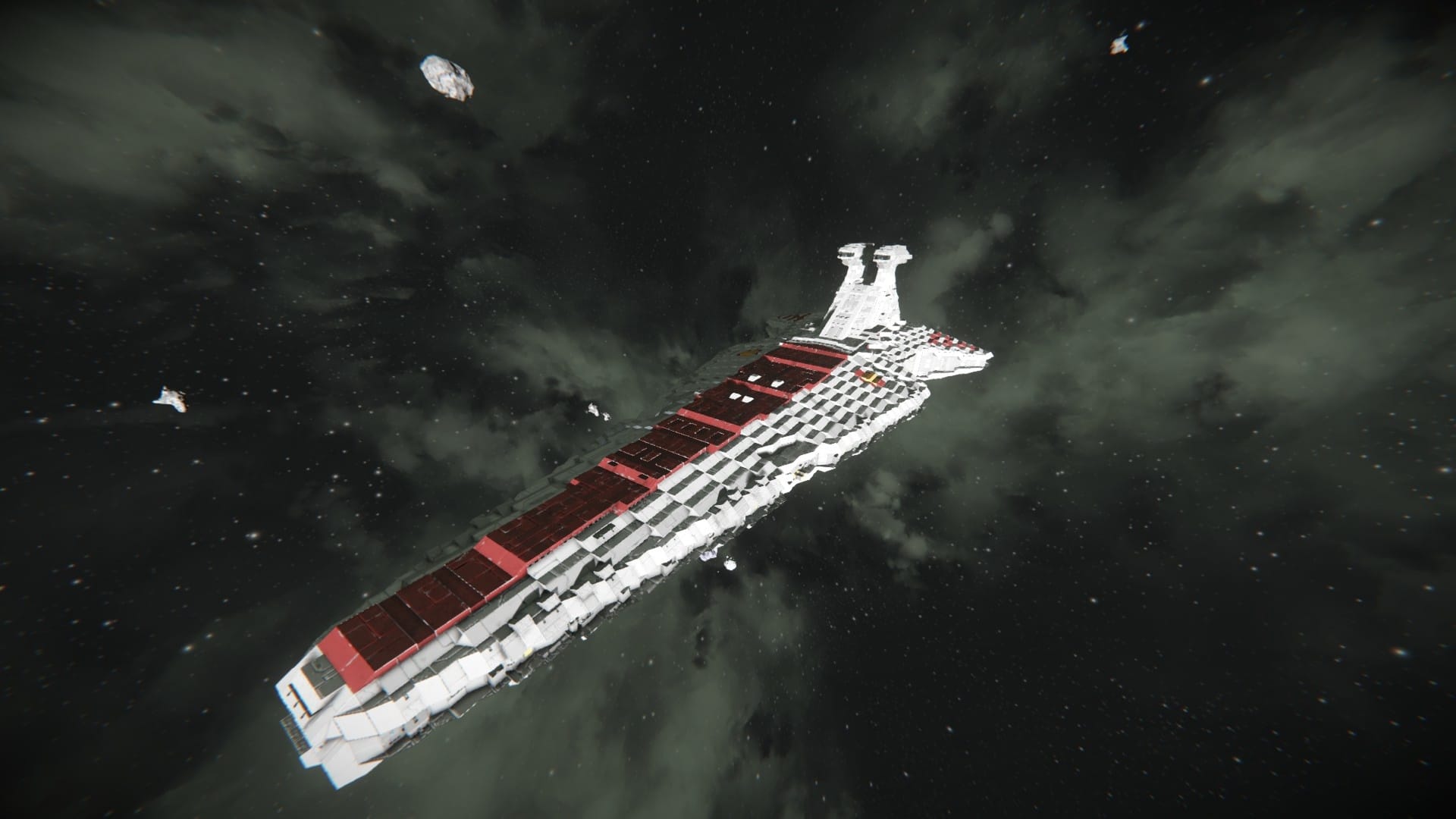 Ce destroyer stellaire Venator encore relativement compact, issu de l'atelier Steam, montre ce que l'on peut réaliser avec de la patience et des talents de constructeur dans Space Engineers.