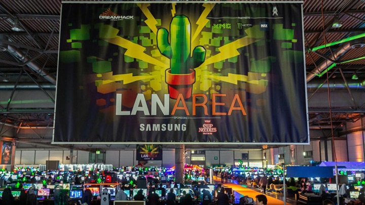 In the end, there were over 2,000 gamers:inside at the LAN party.