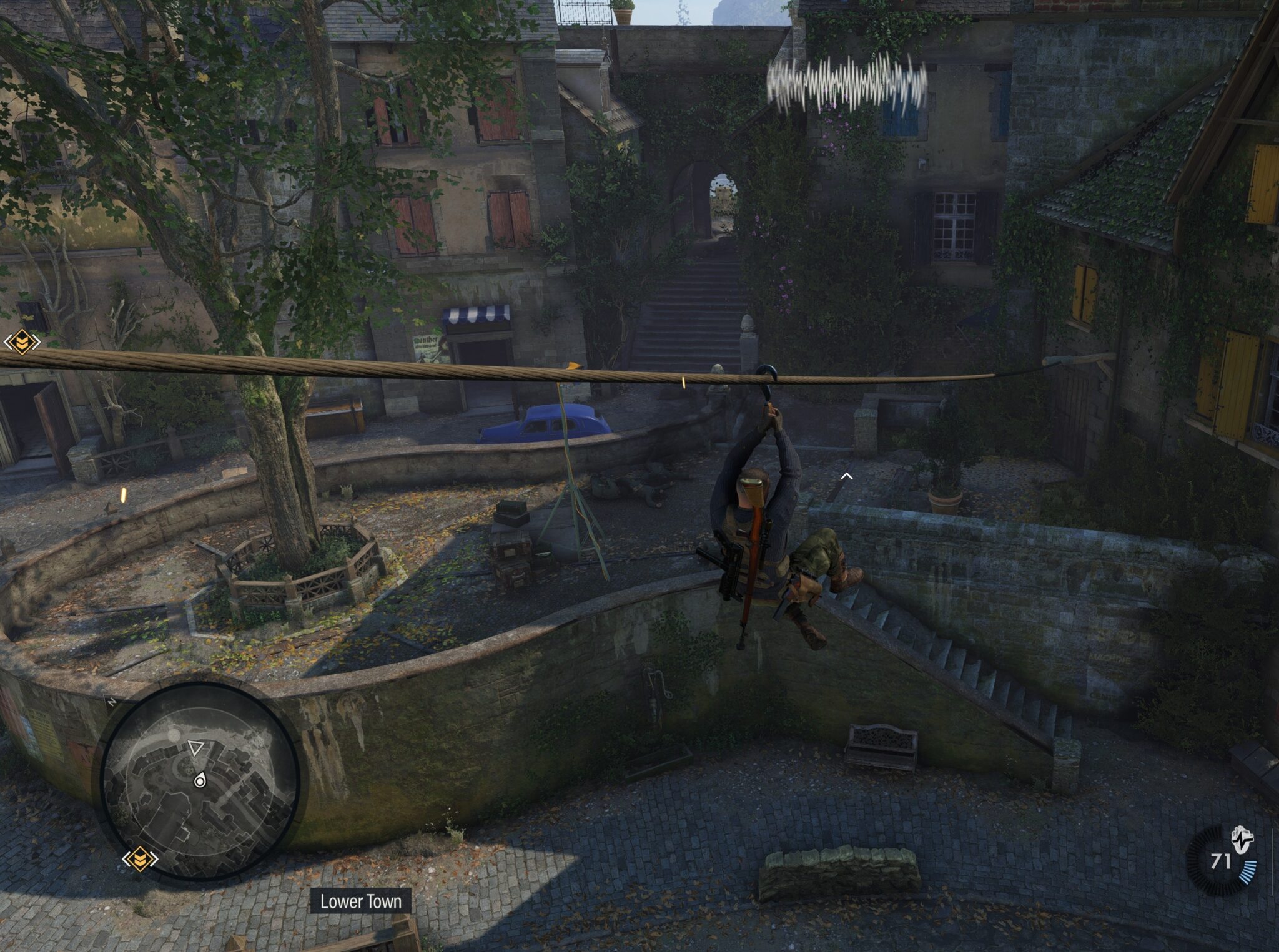 (Благодарение на новите въжени линии можеш да се спуснеш по една от тях за първи път в Sniper Elite 5.)