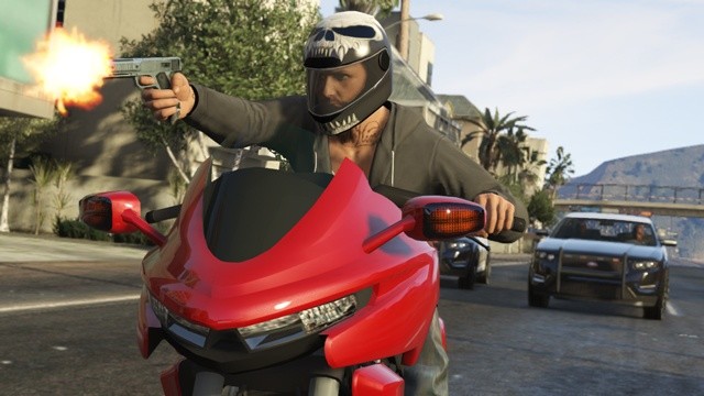 (GTA Online was still a noticeably different game in 2013 and a lot has happened since then. One or two fans would wish for that time back. I don''t, because being a solo player didn''t have it easy.)