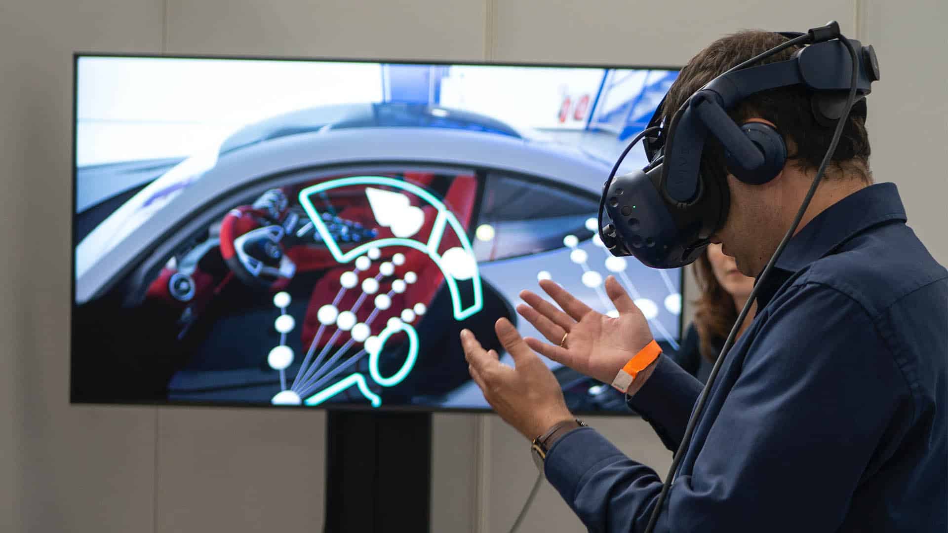 (Gli occhiali VR offrono nuovi e interessanti punti di vista. ( Fonte immagine: XR Expo)