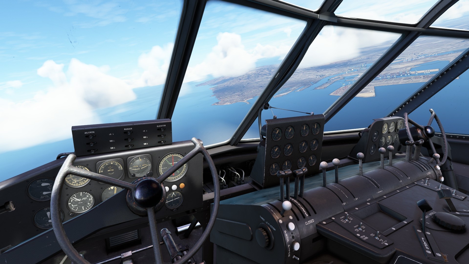 (The cockpit of the H4 Hercules Spruce Goose corresponds to the condition in which the aircraft is exhibited in the Evergreen Museum in Oregon)