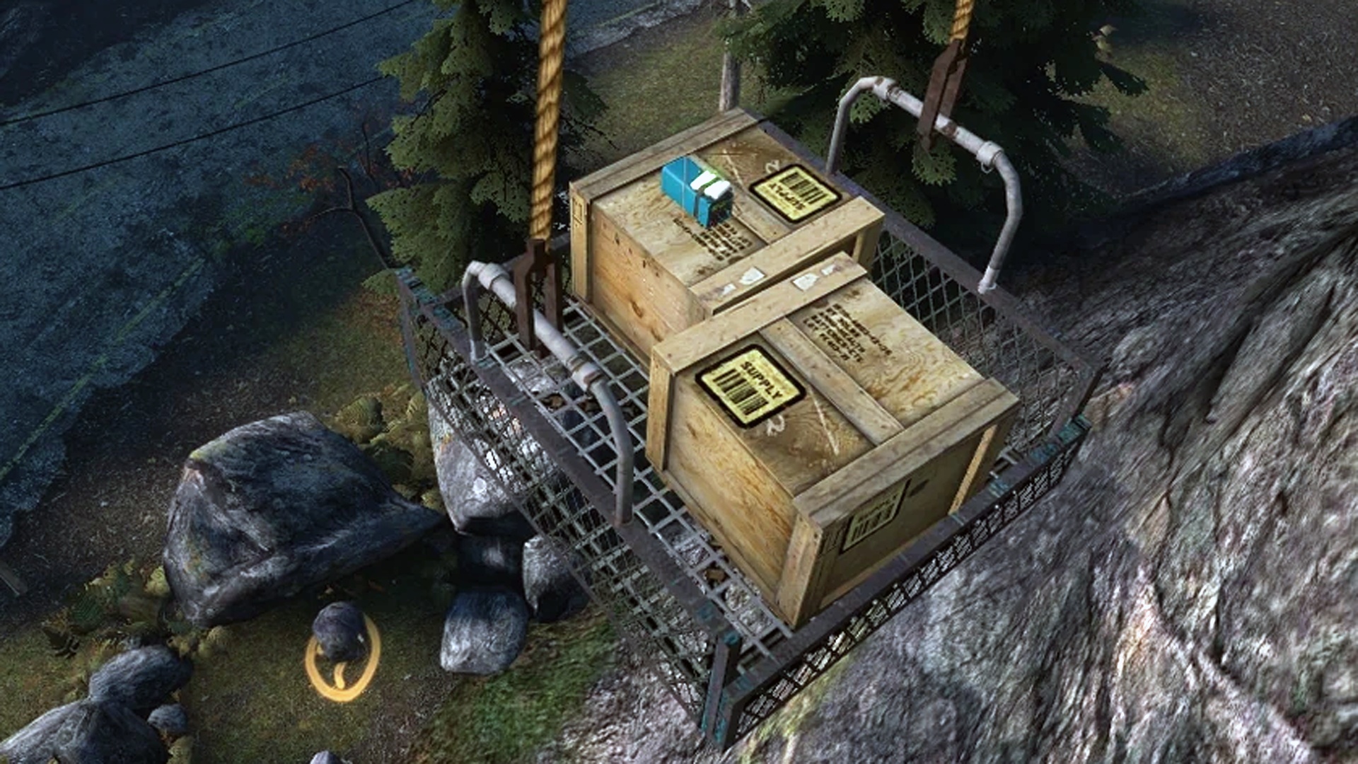 (Half Life 2 menggunakan stiker kuning pada saat itu untuk menandai kotak kayu berisi barang-barang berguna. Bagi banyak pemain hingga hari ini, kompromi yang baik antara keterbacaan dan pencelupan).