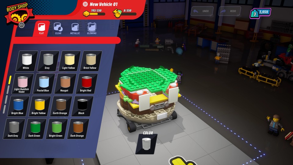 (In the garage you can really let off steam creatively. For example, how about a burger as a car?)