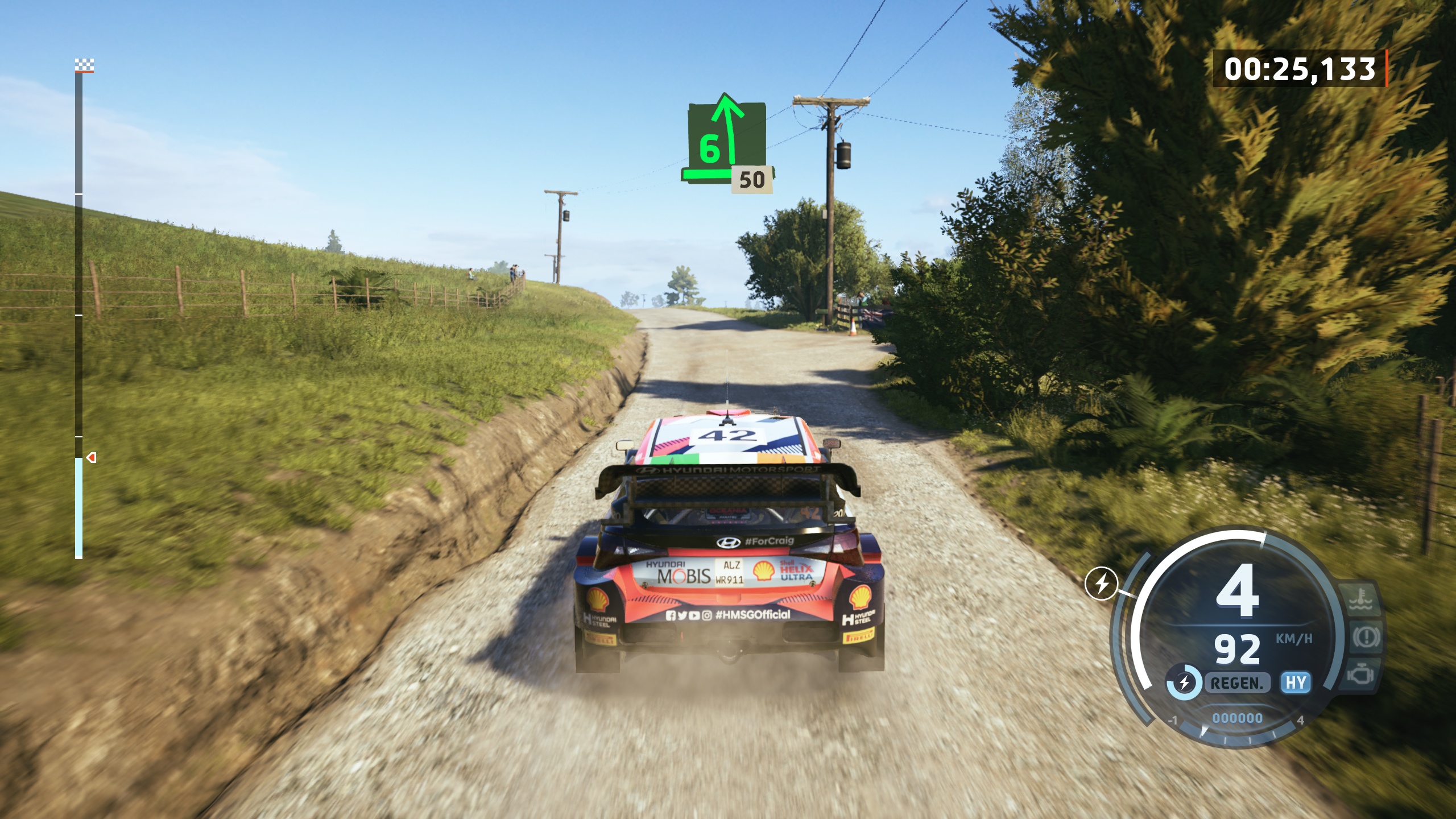 (Despite the engine change, the graphical jump to Dirt Rally 2.0 is kept within pretty narrow limits.)